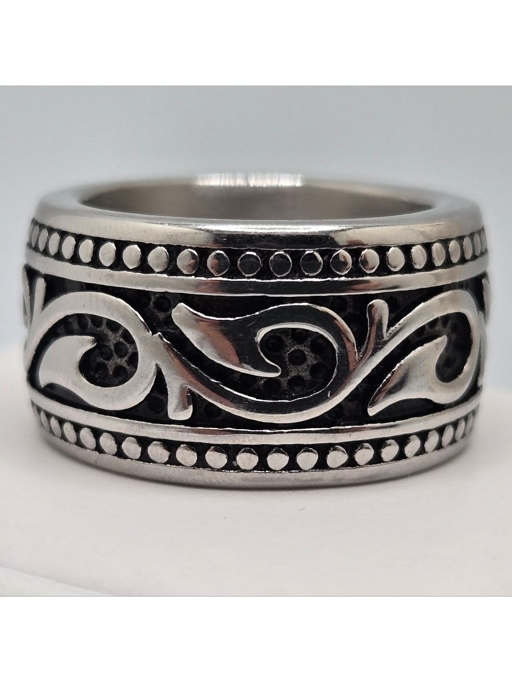 Stainless Steel Wedding Band Silver & Black Patter Band Thich Ring Size 10